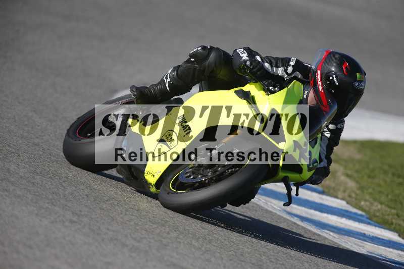 /Archiv-2024/02 29.01.-02.02.2024 Moto Center Thun Jerez/Gruppe gruen-green/229